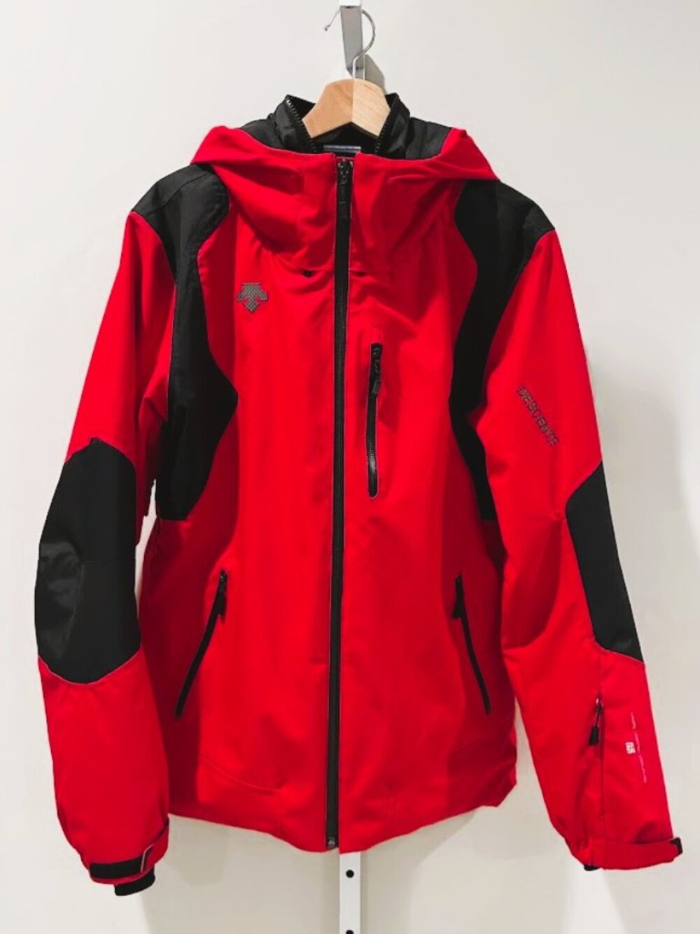 Descente Men's Dermizax Heat Navi Ski Snowboard Jacket Red Black D5-3654
